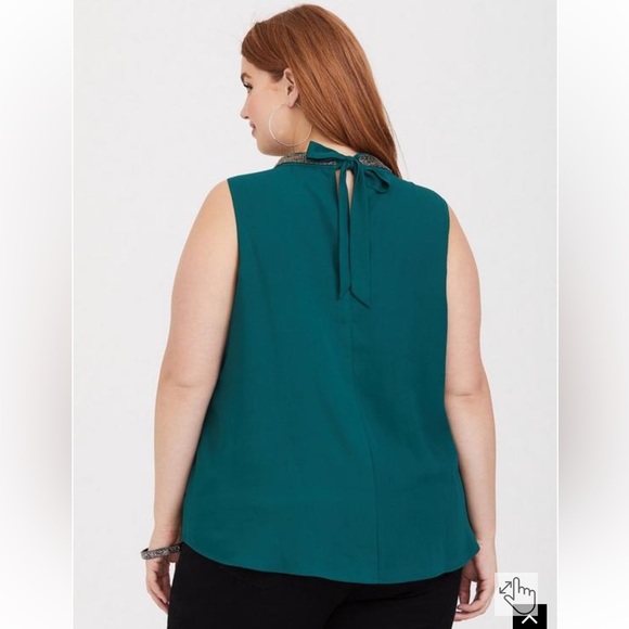 Torrid NWT Georgette Embellished Choker Tank size 2 - Picture 2 of 4